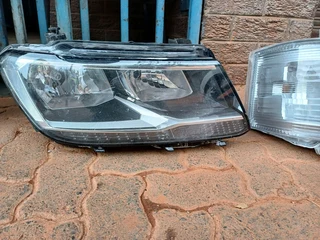VW CADDY MK4 RIGHT NORMAL HEADLIGHT 2022 2023 2024 MODEL