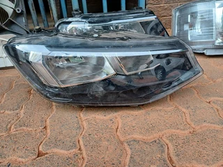 VW CADDY MK4 RIGHT NORMAL HEADLIGHT 2022 2023 2024 MODEL