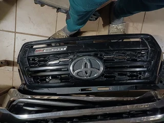 Toyota Hilux Gd6 Legend 50 Front Grill