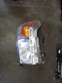 Toyota Land Cruiser Bakkie 70 76 77 78 79 Series Right Normal Headlight