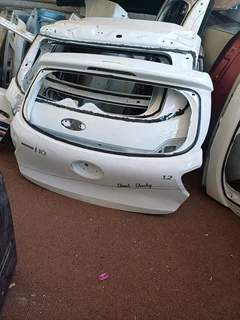 TOYOTA LANDCRUISER PRADO FJ150 TAILGATE 2009 2010 2011 2012 MODEL