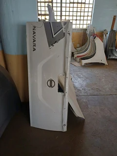 Nissan Navara D23 Np300 Tailgate 2014 2015 2016 2017 2018  2019 Model