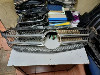 MERCEDES BENZ C CLASS W205 FRONT GRILL