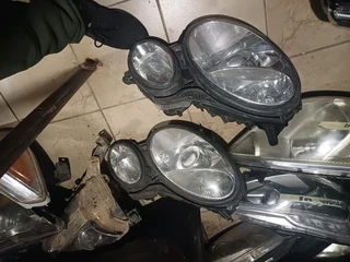 MERCEDES BENZ W211 E CLASS RIGHT HEADLIGHT