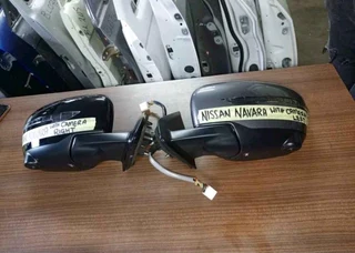 NISSAN NAVARA RIGHT SIDE MIRROR WITH CAMERA 2015 2016 2017 2018 2019 2020 2021 2022 2023 MODEL