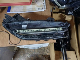 TOYOTA URBAN CRUISER RIGHT LED HEADLIGHT 2023 2024 MODEL