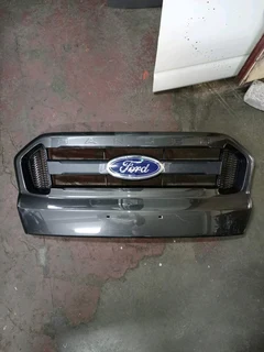 Ford Ranger T7 Front Grill