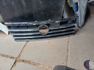 VW TOUAREG R-LINE FRONT GRILL 2018 2019 2020 2021 2022 2023 2024 MODEL