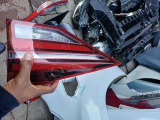 MAHINDRA XUV700 INNER LED TAILLIGHTS 2021 2022 2023 2024 2025  MODEL