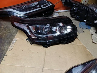 Land Rover Discovery 4  L405 Right Xenon Led Headlight  2012 2013 2014 2015 2016 2017  2018 Model