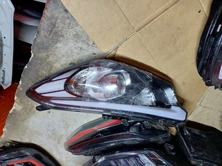Kia Cerato Forte  Left Projector Headlight 2013 2014 2015 Model