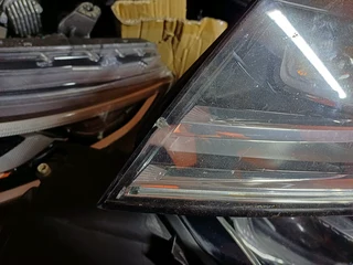 VW TOUAREG LEFT XENON LED HEADLIGHT 2015 2016 2017 MODEL