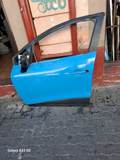 Renault Clio 4 Front Left Door