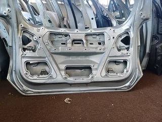 TOYOTA RUSH TAILGATE 2018 2019 2020 2021 2022 2023 2024 MODEL