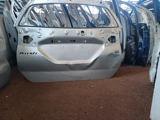 TOYOTA RUSH TAILGATE 2018 2019 2020 2021 2022 2023 2024 MODEL