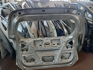 TOYOTA RUSH TAILGATE 2018 2019 2020 2021 2022 2023 2024 MODEL