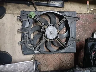 FIAT 500L RADIATOR FAN 2013  MODEL