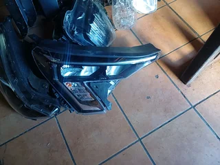 Kia Sonet Right Headlight 2024 2025 Model