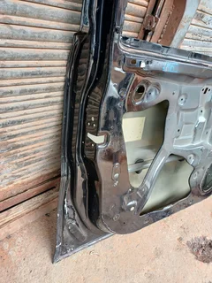 FORD RANGER T9 WILDTRACK FRONT LEFT DOOR 2022 2023 2024 2025 MODEL