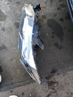 MITSUBISHI ECLIPSE CROSS LEFT LED HEADLIGHT 2017 2018 2019 2020 2021 2022 MODEL