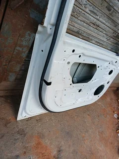 JAGUAR XF X260 FRONT LEFT DOOR 2016 2017 2018 2019 2020 2021 2022 2023 MODEL