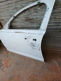 JAGUAR XF X260 FRONT LEFT DOOR 2016 2017 2018 2019 2020 2021 2022 2023 MODEL