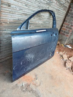 JAGUAR XE X760 FRONT LEFT DOOR 2014 2015 2016 2017 2018 2019 2020 2021 2022 2024 MODEL