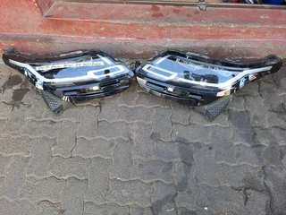 LAND ROVER RANGE ROVER VELAR L560 XENON LED HEADLIGHTS 2018 2019 2020 2021 2022 2023 2024 MODEL