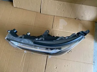 TOYOTA RAV 4 LEFT LED HEADLIGHT 2022 2023 2024 2025 MODEL