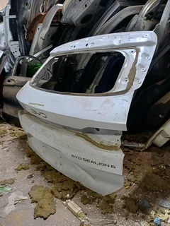 BYD SEALION 6  TAILGATE 2024 2025 MODEL