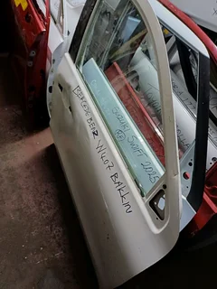 MERCEDES BENZ X CLASS W470 BAKKIE FRONT RIGHT DOOR 2019 2020 2021 2022 2023 2024 2025 MODEL