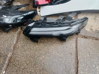 Toyota Starlet Cross Left Led Headlight 2024 2025 Model