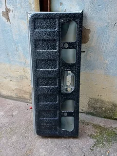 ISUZU D-MAX V-CROSS TAILGATE 2022 2023 2024 2025 MODEL