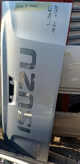 ISUZU D-MAX V-CROSS TAILGATE 2022 2023 2024 2025 MODEL