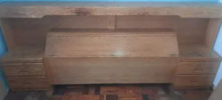 Vintage-Style Oak Finish Storage Headboard