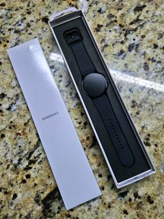 Samsung Galaxy Watch 6 - 40mm - Brand New! - Urgent Sale!!! - R4500