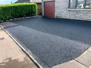 Tar and paving