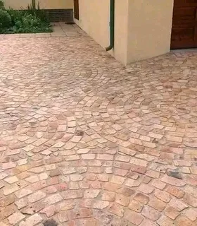 Cobble half brick paving,