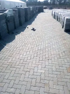 Specialists for Bevel paving and interlocking paving,