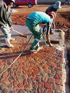 Cobble half brick Paving,