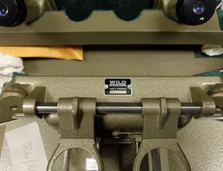 Vintage Wild Heerbrugg ST4 Mirror Stereoscope Parallax Bar in original case