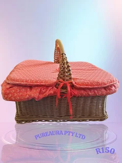 Picnic Basket with inner lining