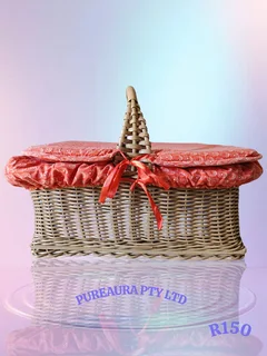 Picnic Basket with inner lining