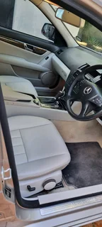 2009 MERCEDES-BENZ c 180 Blueefficiency