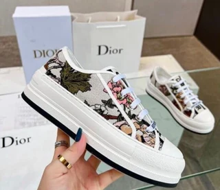 Designers Sneakers
