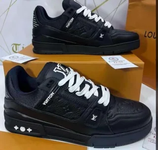 Top quality designer sneakers