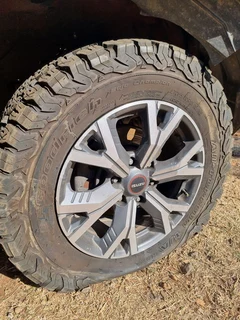 2023 Isuzu D-max KB300 V-cross 3.0TD 4x4 4JJ3 Double Cab Stripping For Parts &#64;Ebiesusedspares