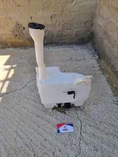 2015 Lexus ES300H Wiper Bottle For Sale @Ebiesusedspares