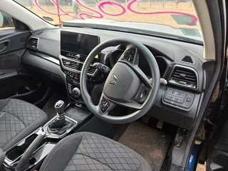 2025 Mahindra XUV 3X0 1.2T MX3 Manual Stripping For Spares