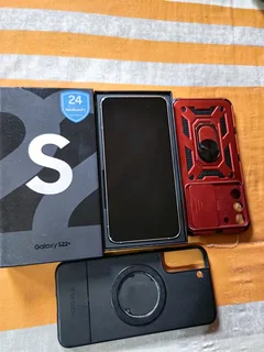 Selling Samsung Galaxy S22 plus with 256gb